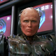 Peter Weller como Alex Murphy en Robocop.